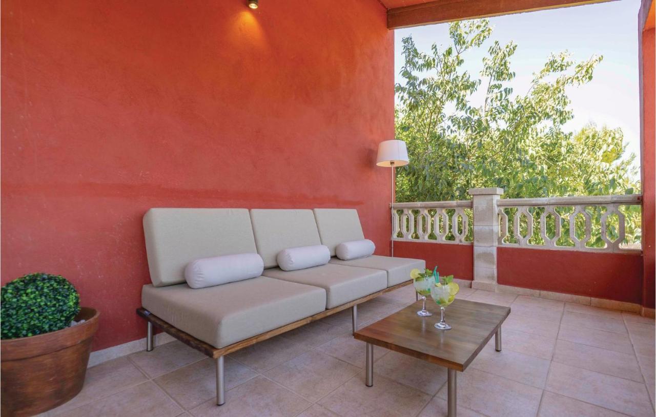 Awesome In Port Dalcudia With Kitchen *