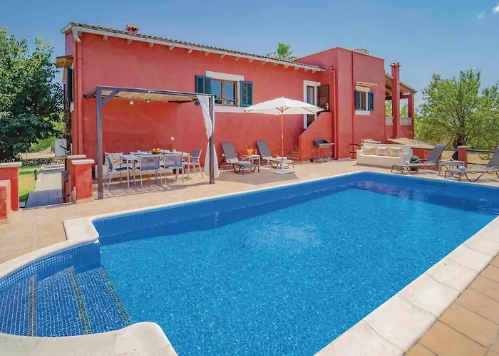 Three-Bedroom Holiday Home in Port d\'Alcudia