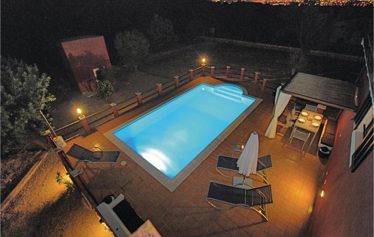 Awesome In Port Dalcudia With Kitchen
