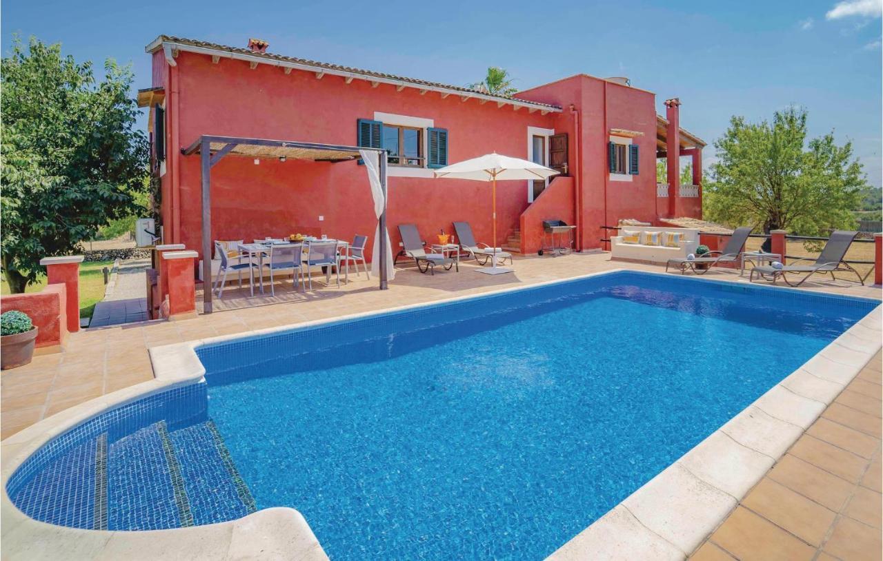 Hébergement de vacances Awesome In Port Dalcudia With Kitchen