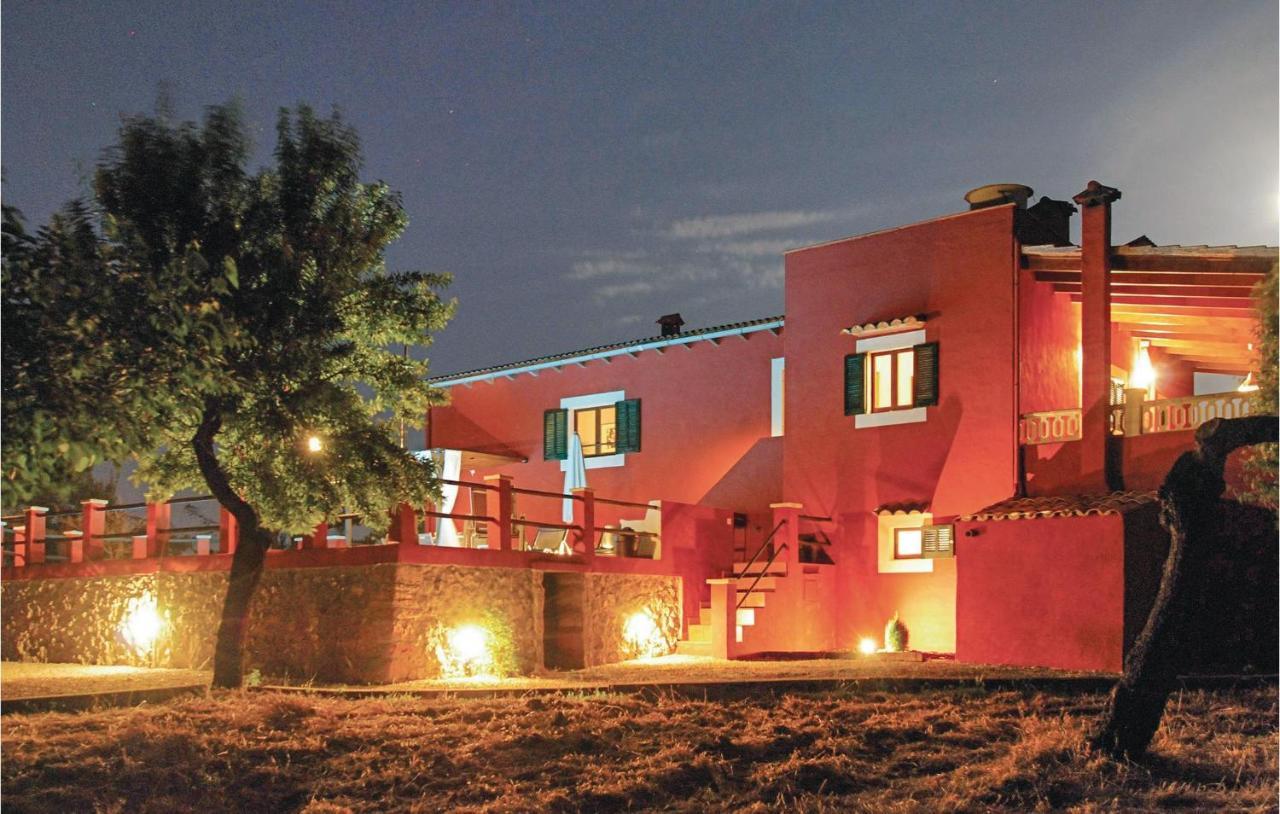 Awesome In Port Dalcudia With Kitchen Hébergement de vacances *