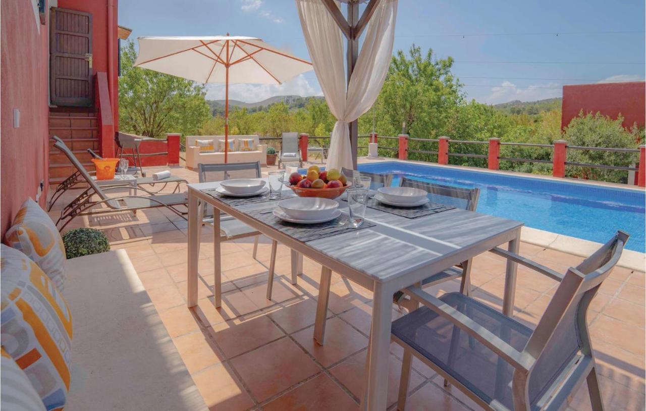 Awesome In Port Dalcudia With Kitchen Port d'Alcúdia